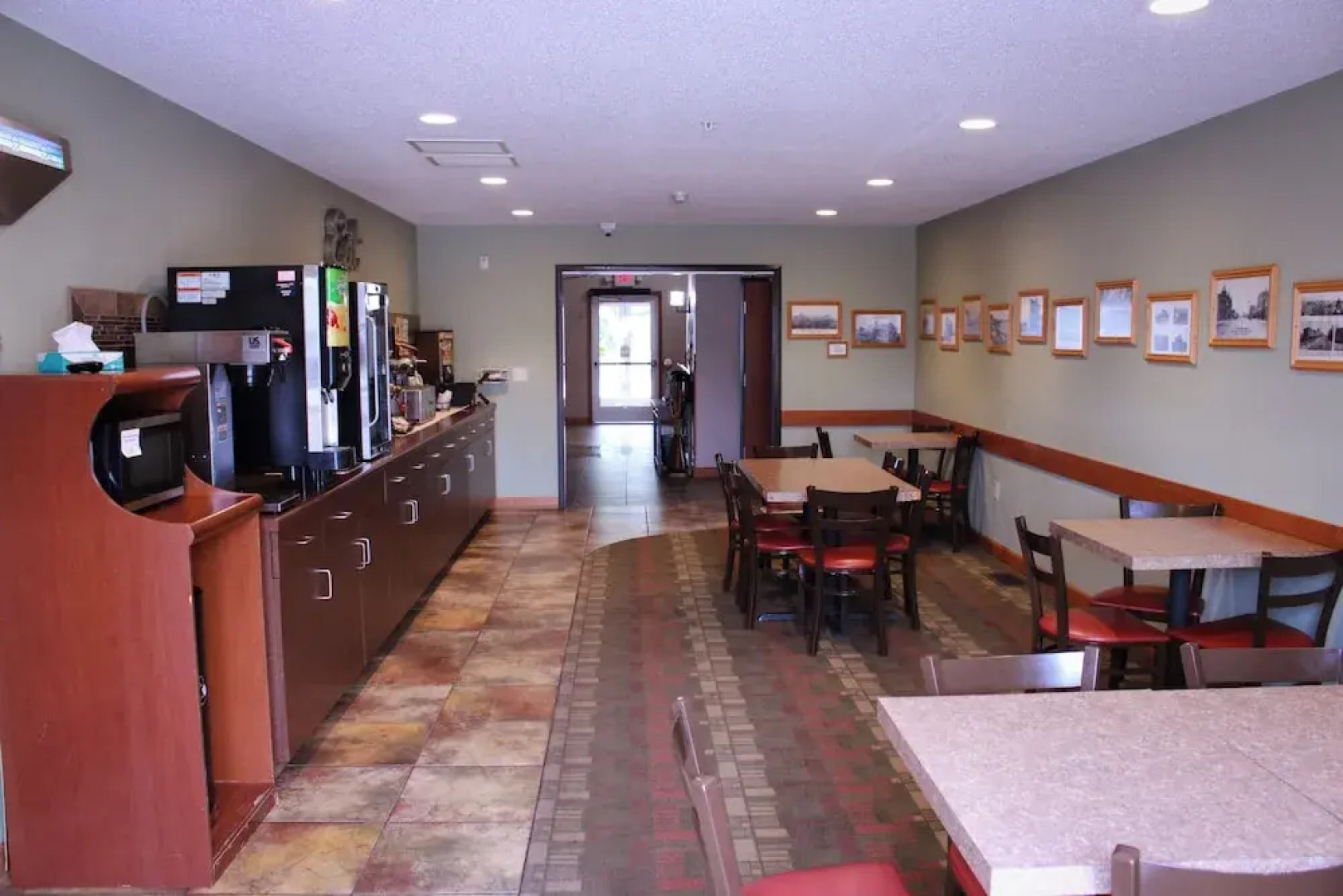 Canby Inn And Suites