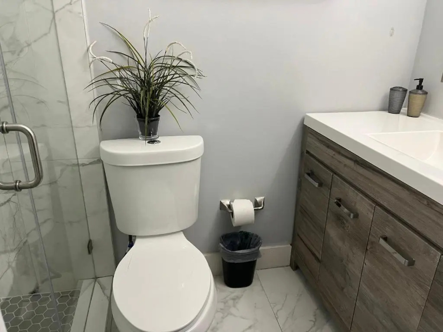 Luxurious & Spacious Townhouse in Prime Location