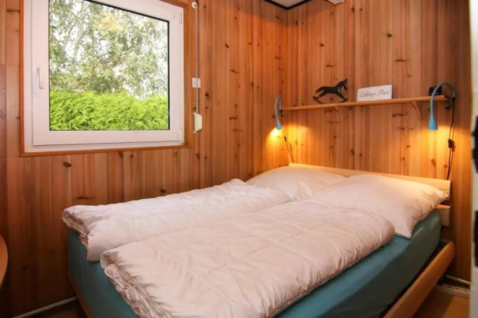 Bungalow in Warwerort Near Wadden Sea Park