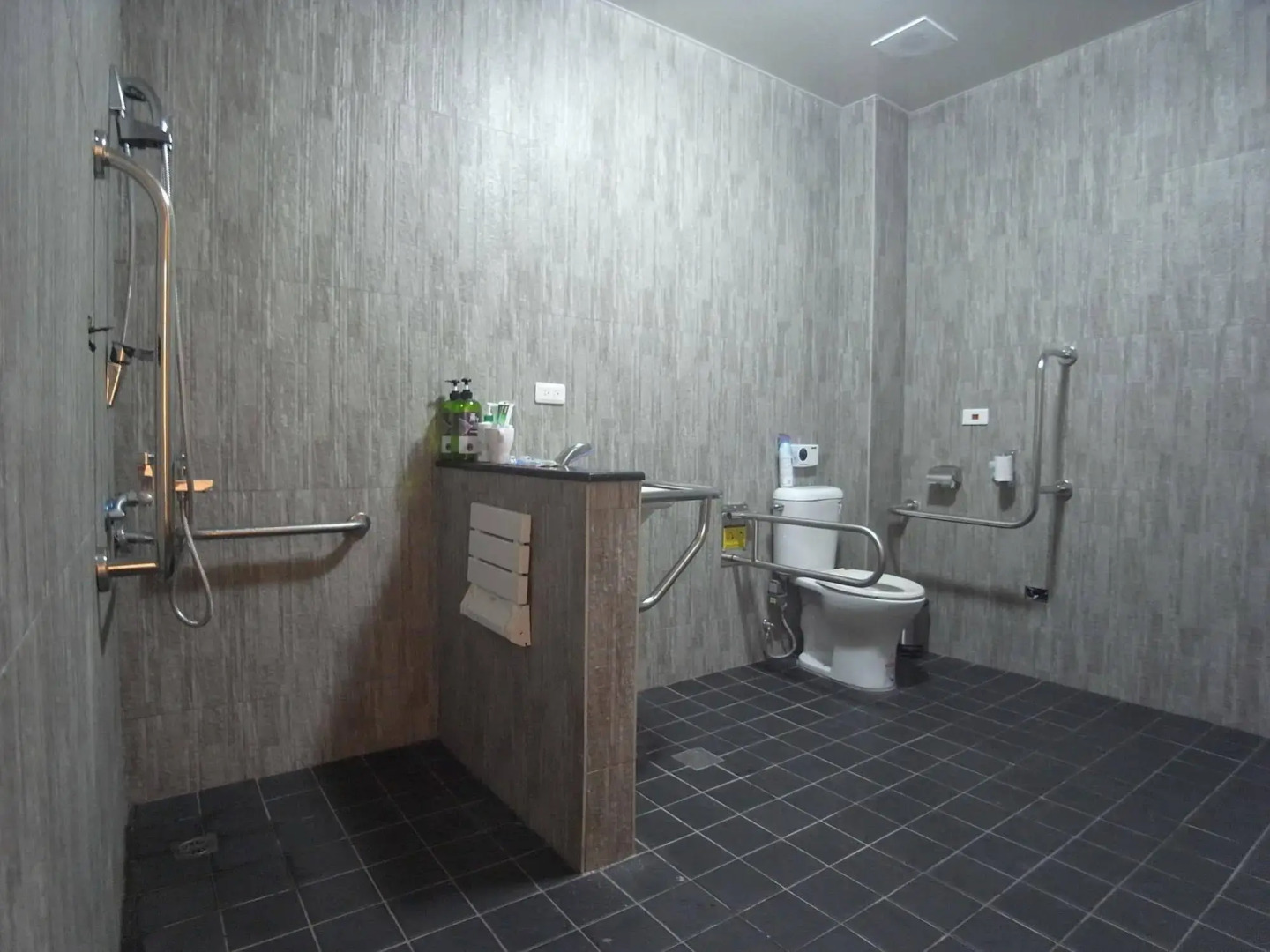 Good Garden Lady's Hostel