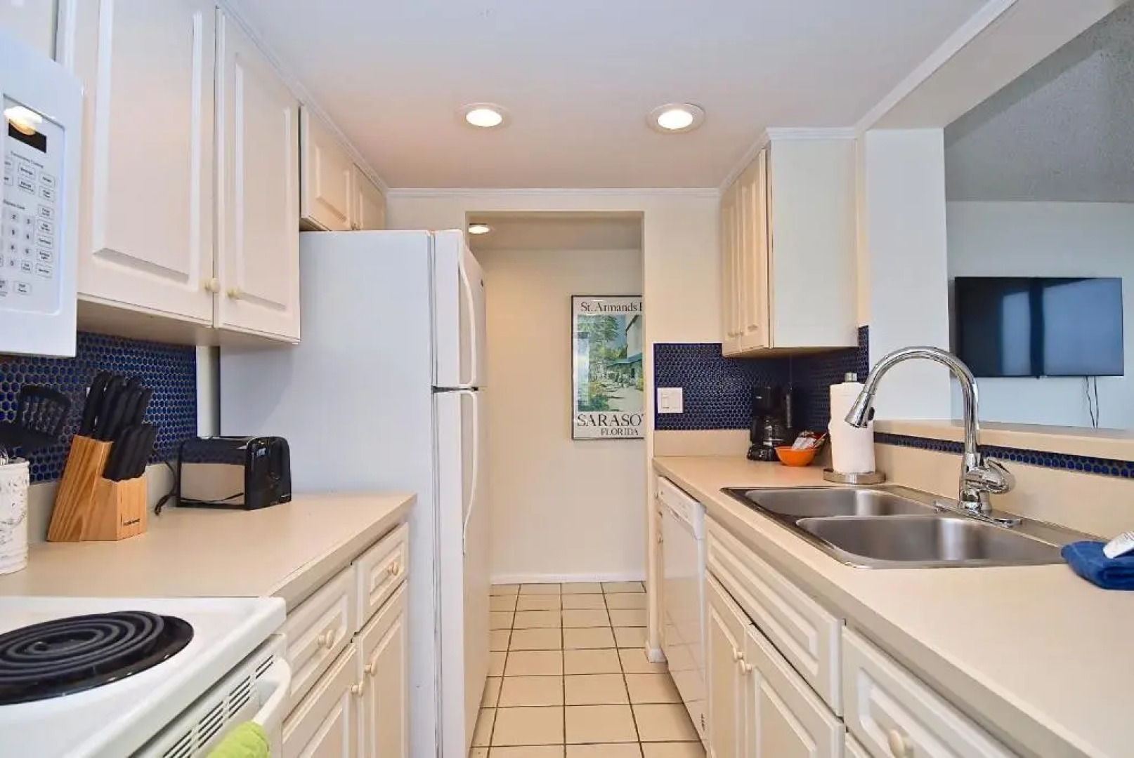 Our House at the Beach by Beachside Mgt