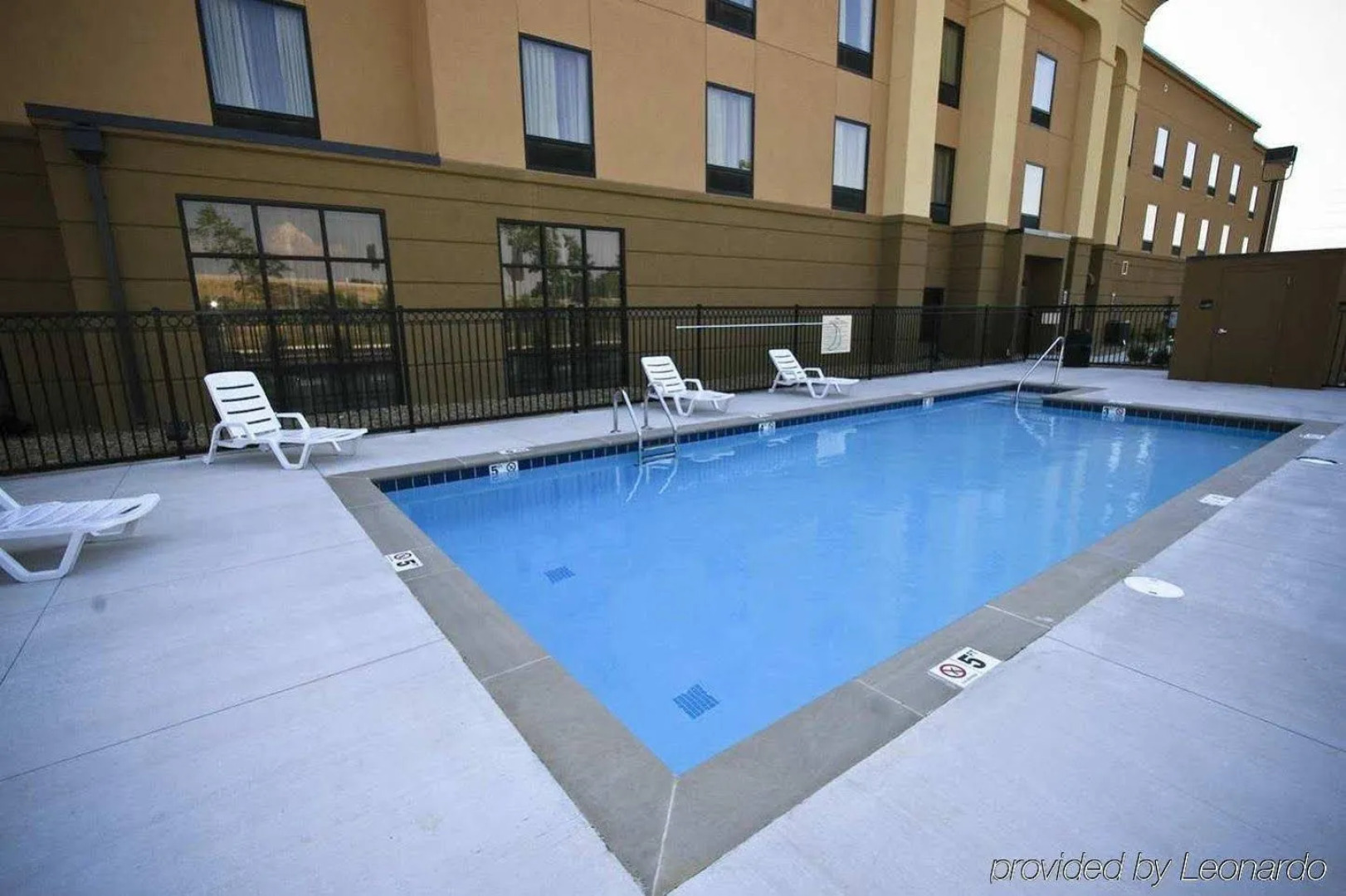 Hampton Inn Crossville