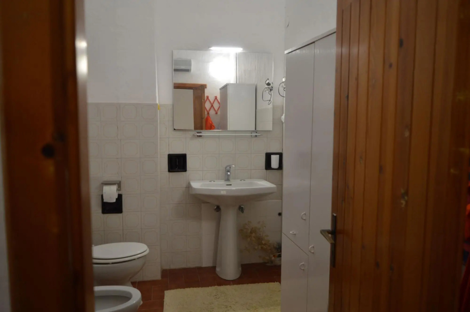 Seafront holiday home twenty meters from the western shore of Sardinia in S'archittu Beach-Casa del Giglio