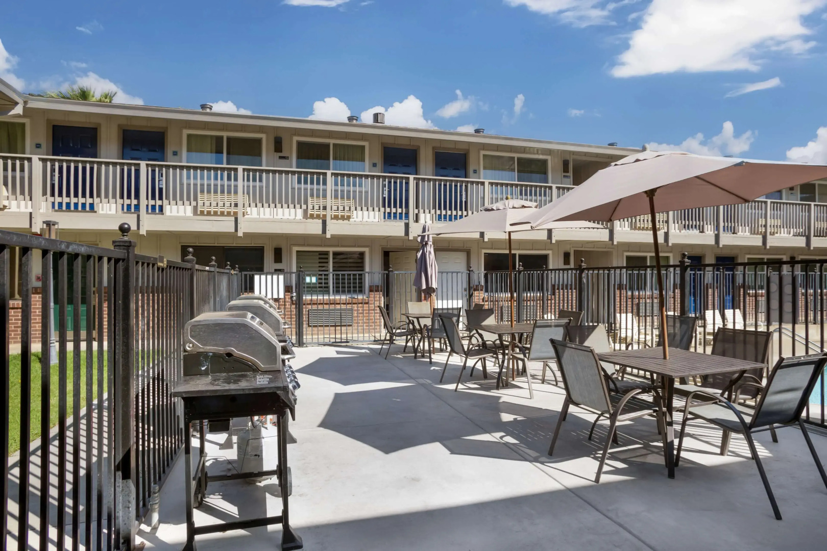 Best Western Shadow Inn