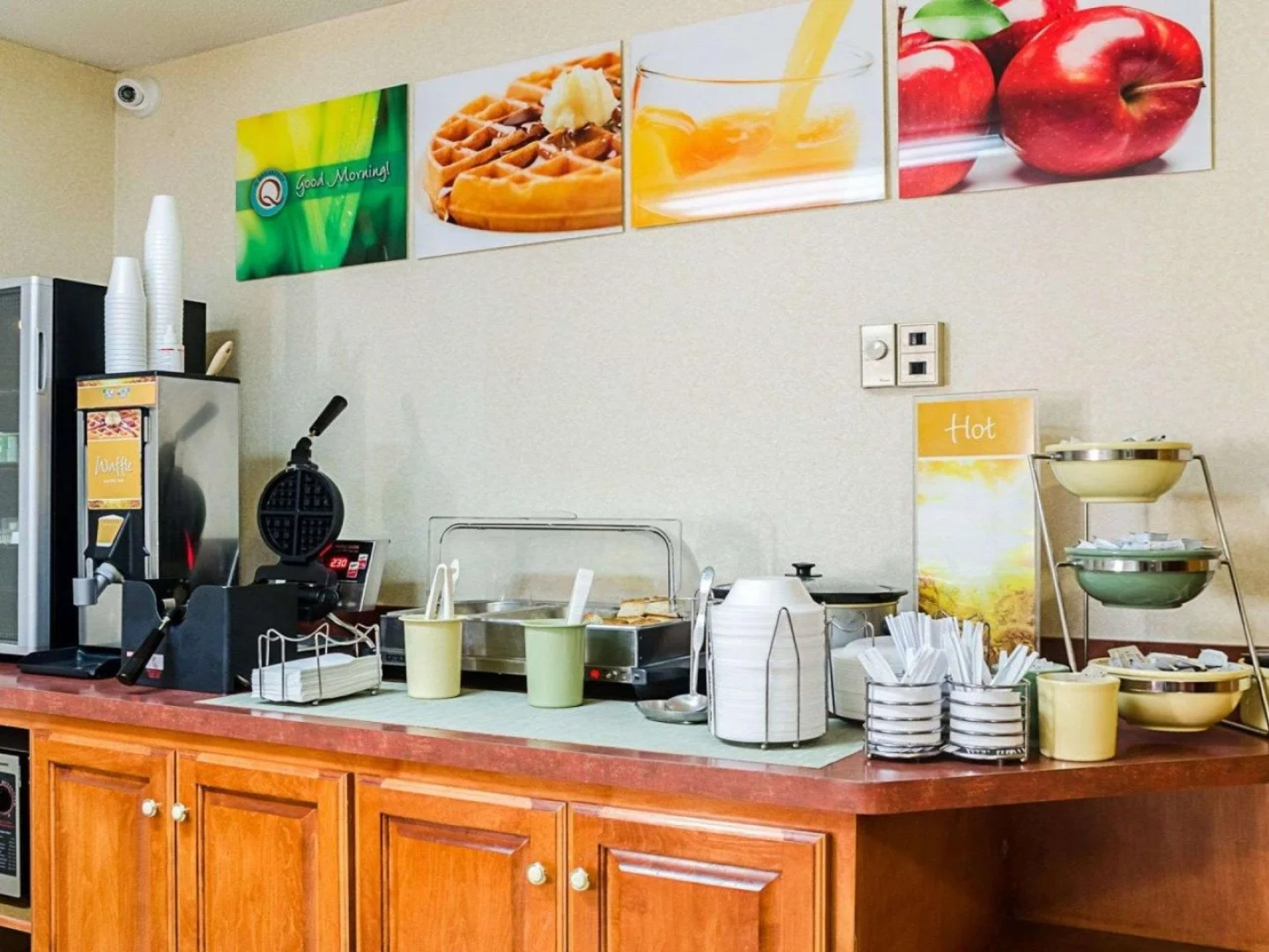 Super 8 by Wyndham Lawrence