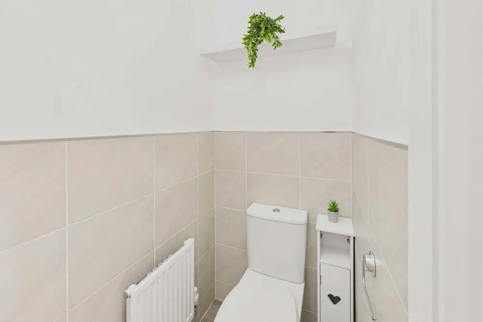 Host Stay Orient House