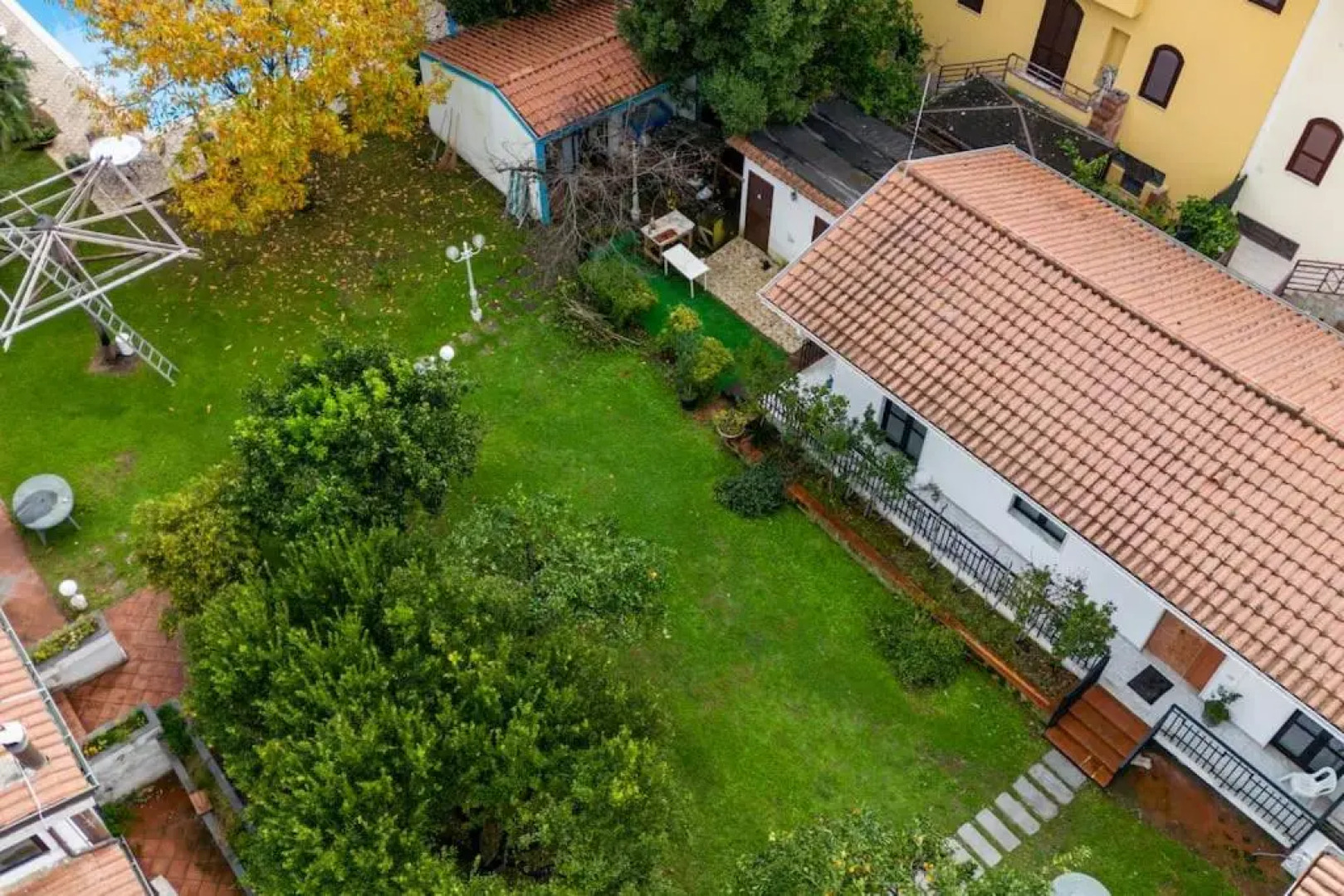 Napoli appartamento in Villa 1 bedroom piscina Wi-fi