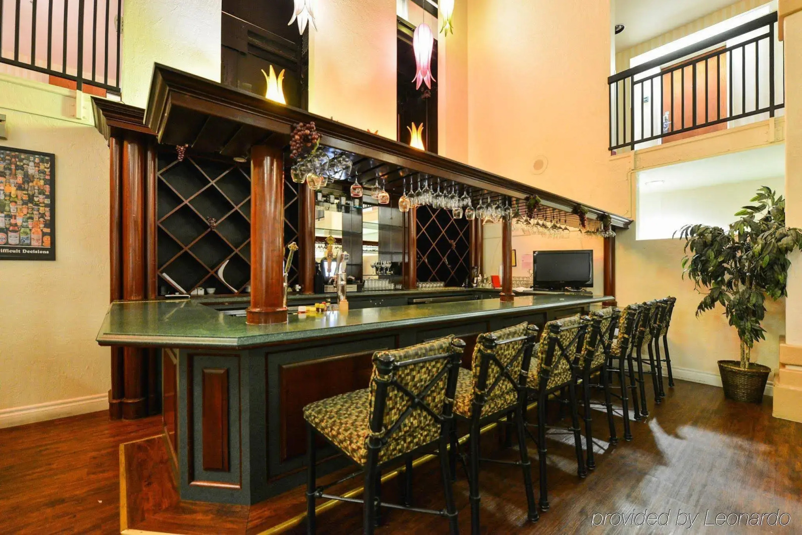 Best Western Plus Villa Del Lago Inn Patterson