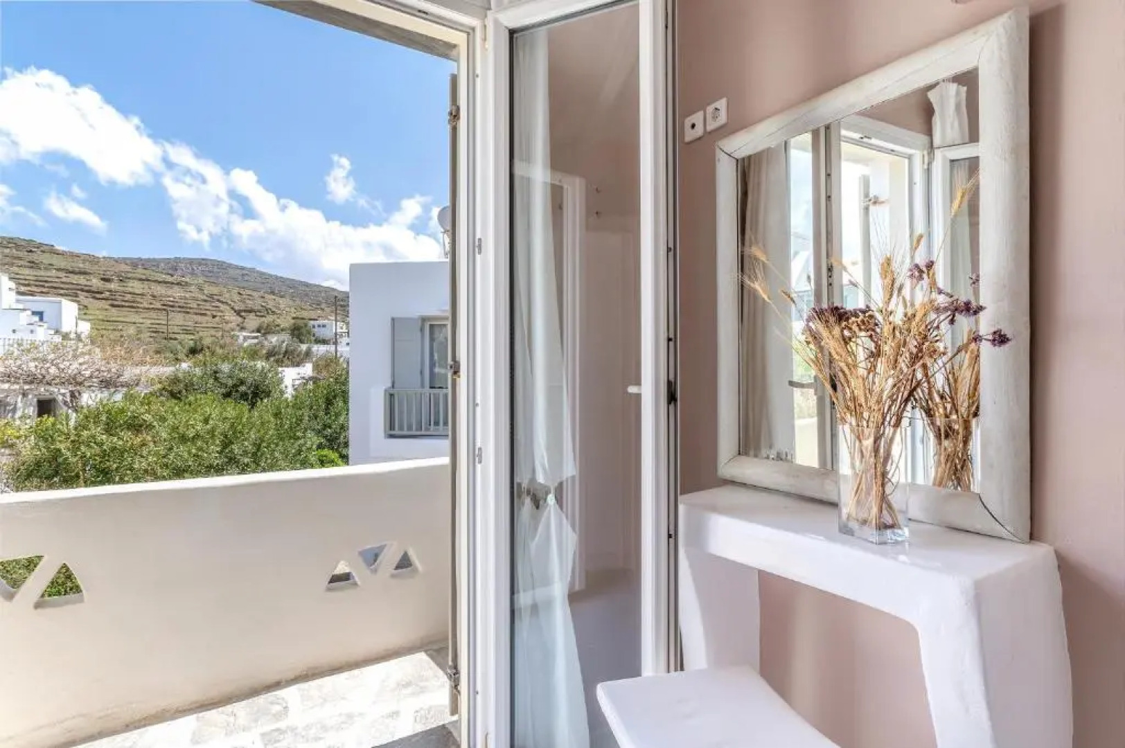 Ninemia Suites Tinos Grand 205