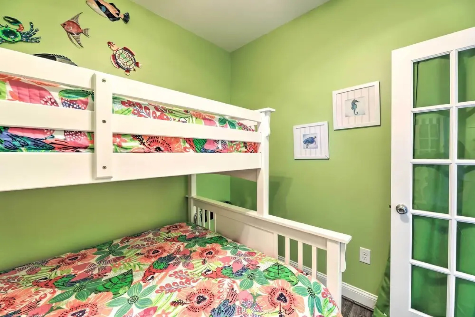 Indian Beach Resort Condo; Walk to Oceanfront!