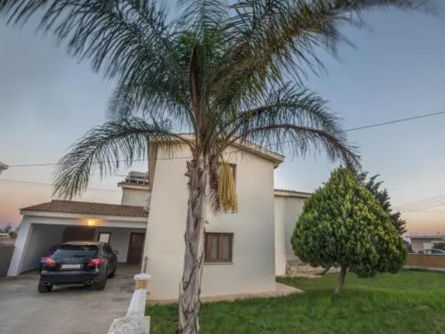 Sunshine Luxury House