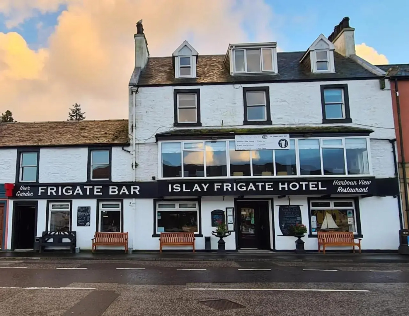 The Tarbert Hotel
