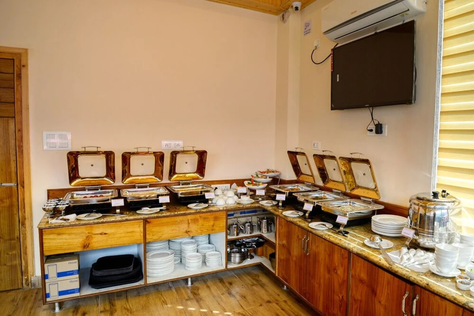 Clarks Inn Suites Manali