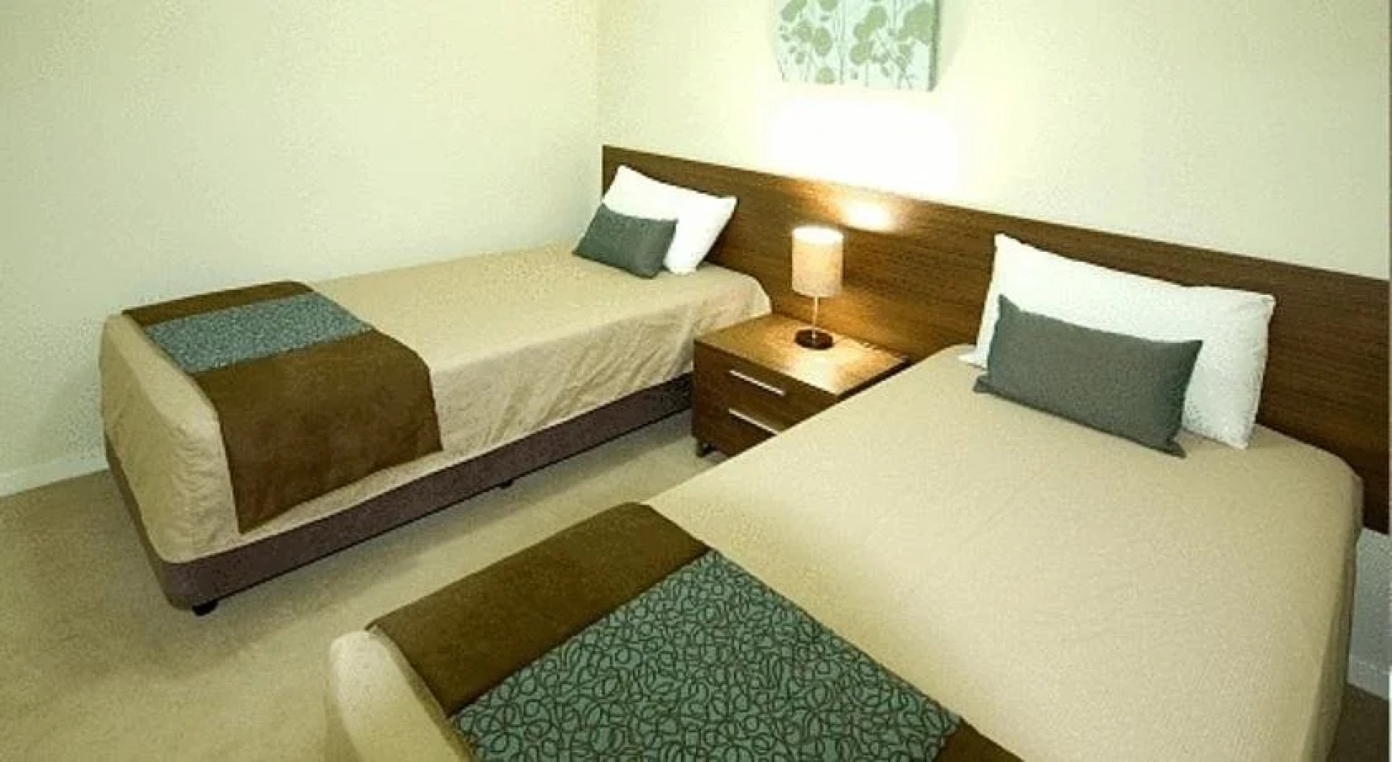 Airlie Summit Apartments