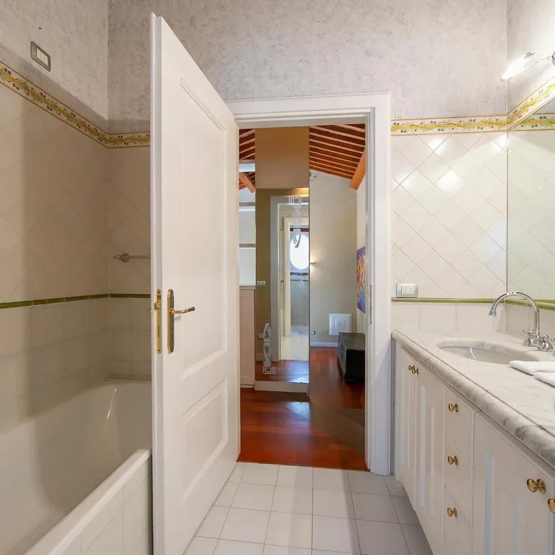 Villa Faccioli Magnolia With Shared Pool