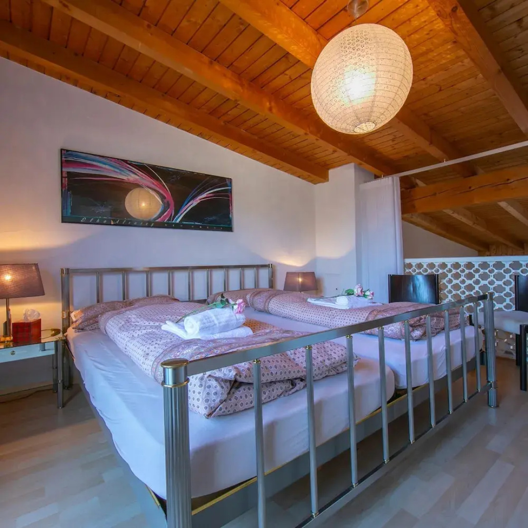 Little Love 207 in Caslano