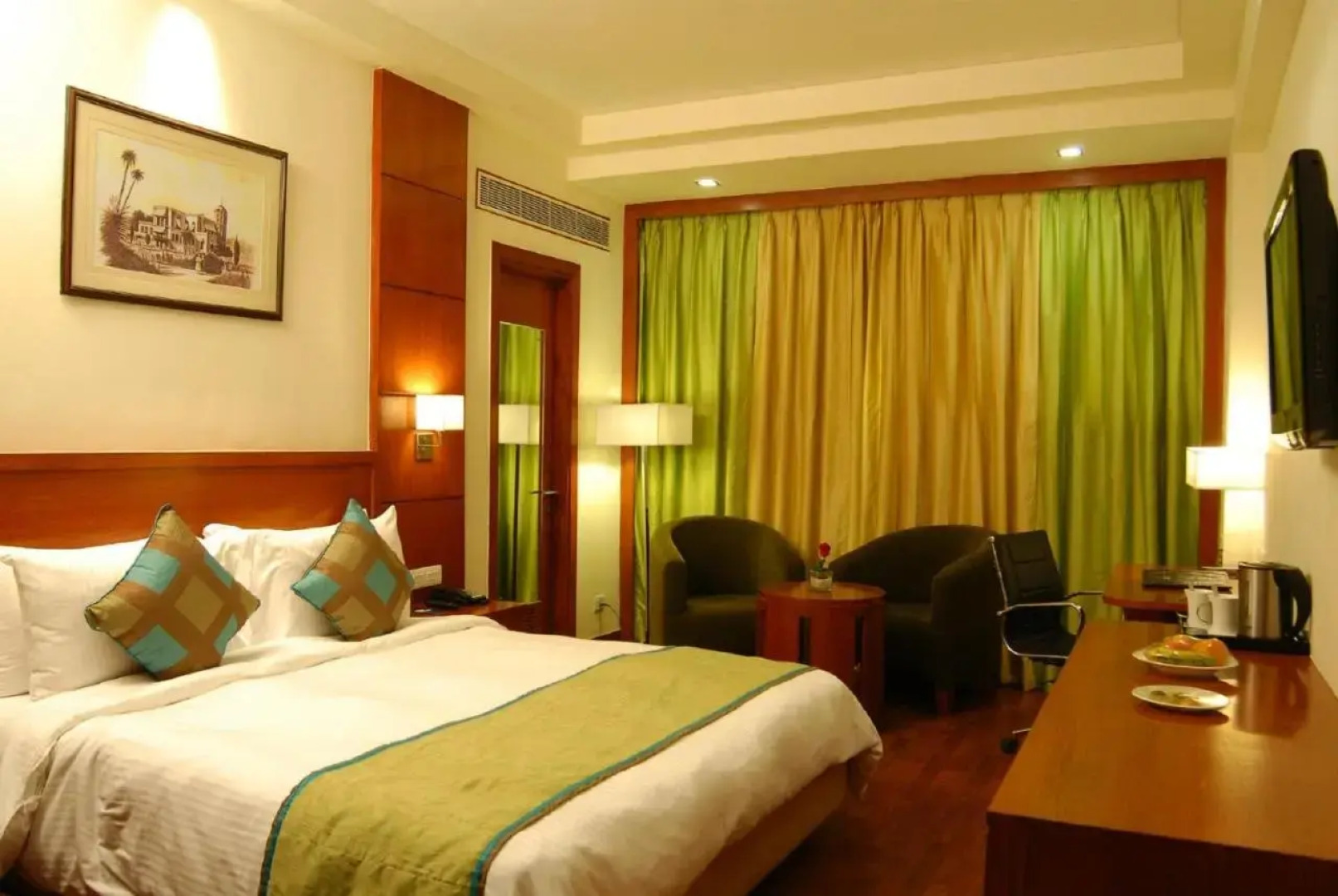 Golden Tulip Lucknow