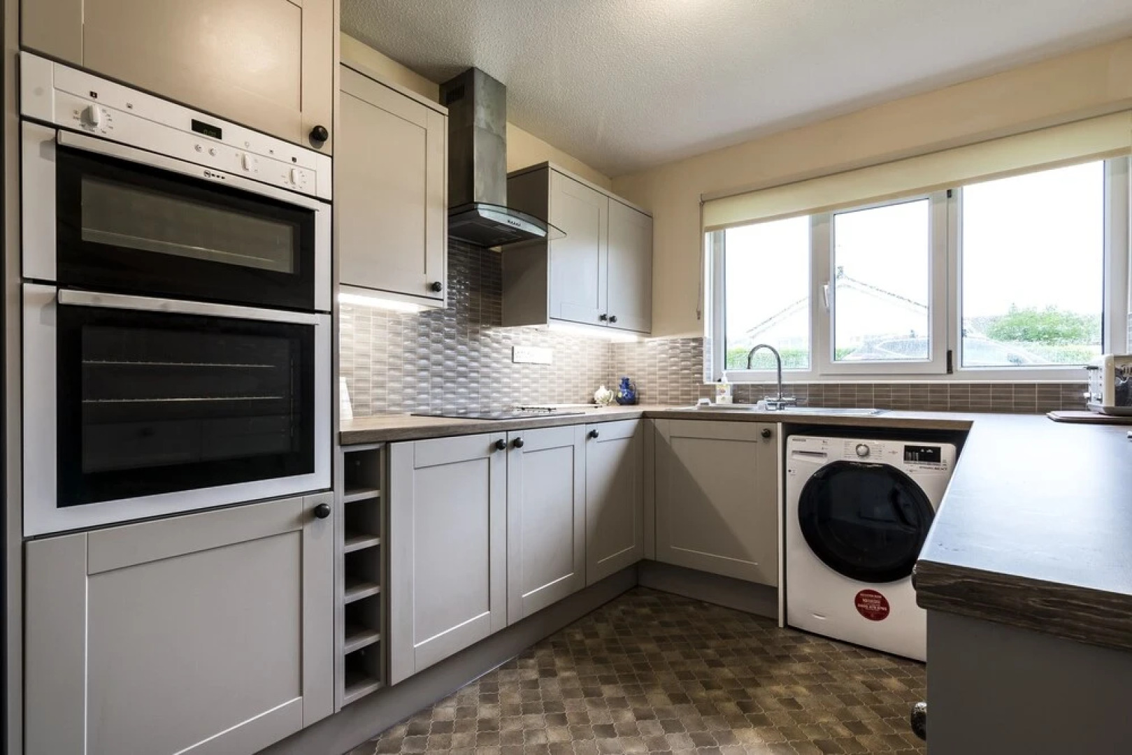 Meadow View - 3 Bedroom Holiday Home