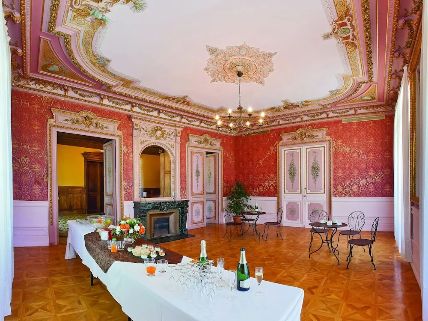 Well-kept Apartment in the Lubéron Near a spa Resort