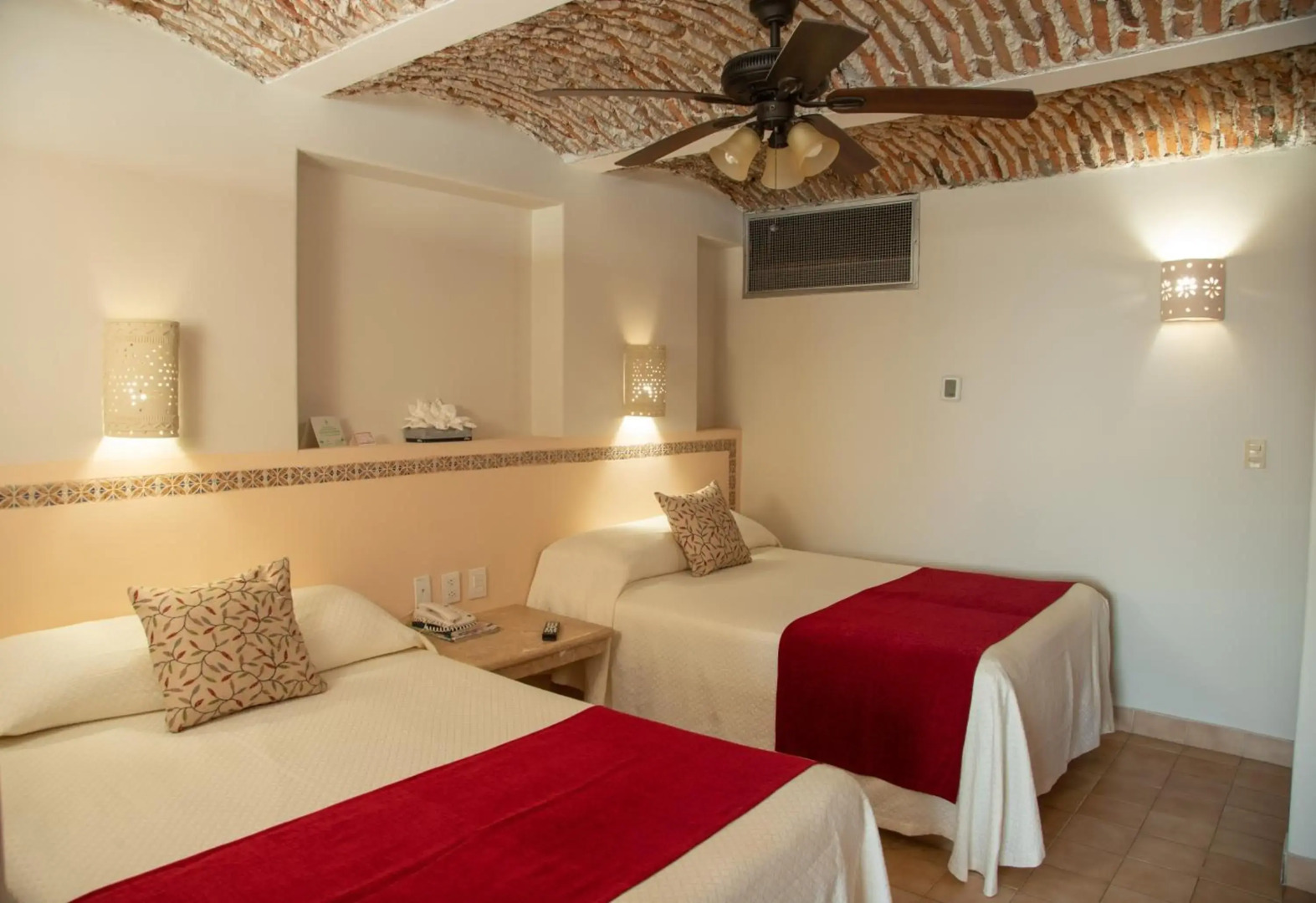 Suites Las Flores Beach Mazatlan