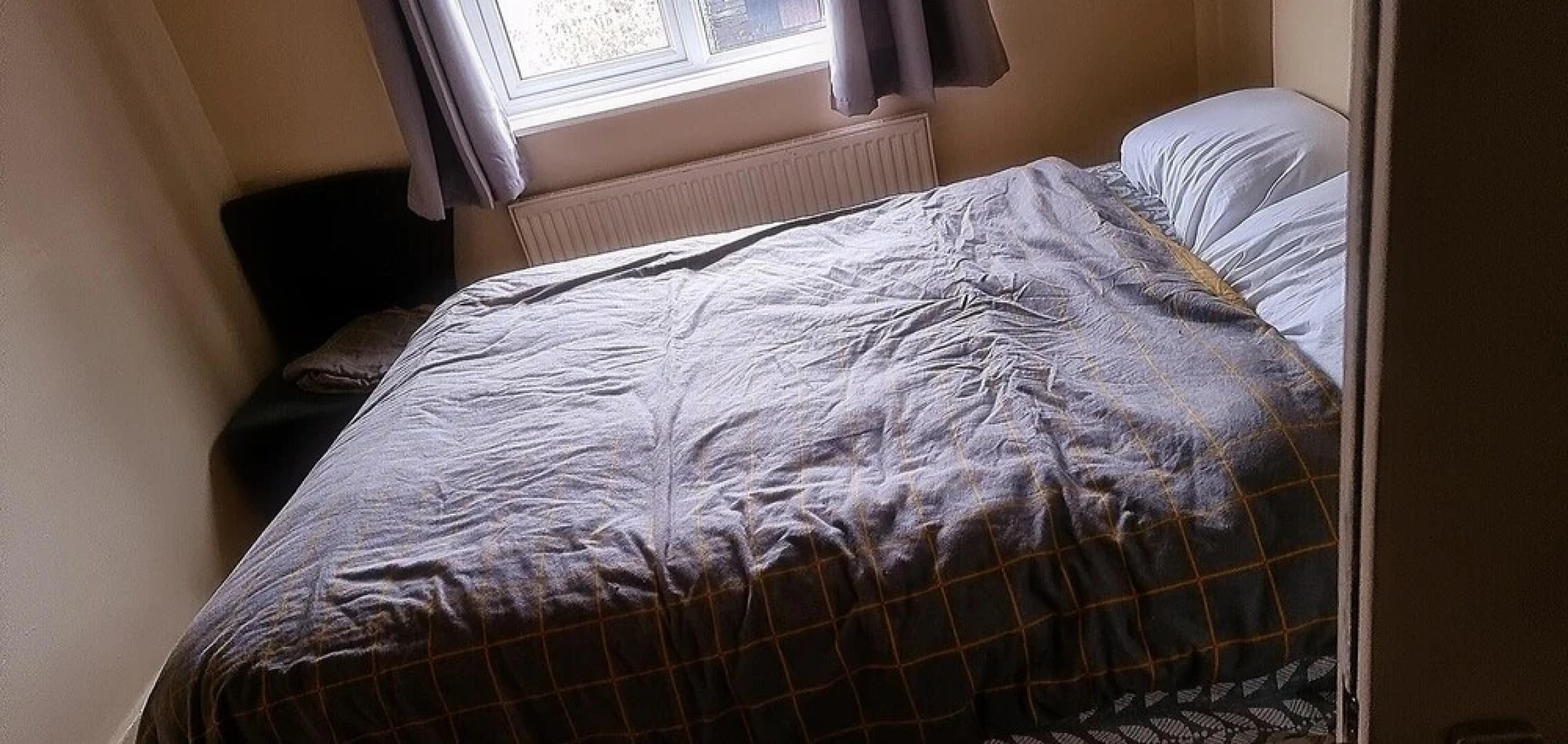 Captivating 3-bed in Wednesbury, Free Parking