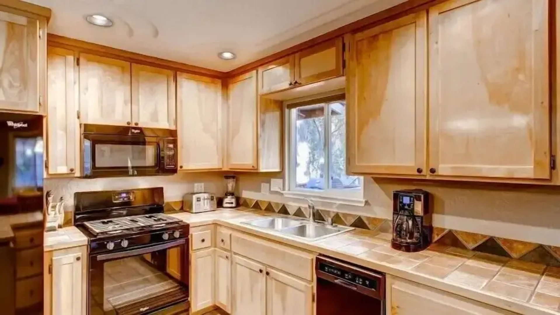 Yosemite Scenic Wonders Anglers Rest 2Bd