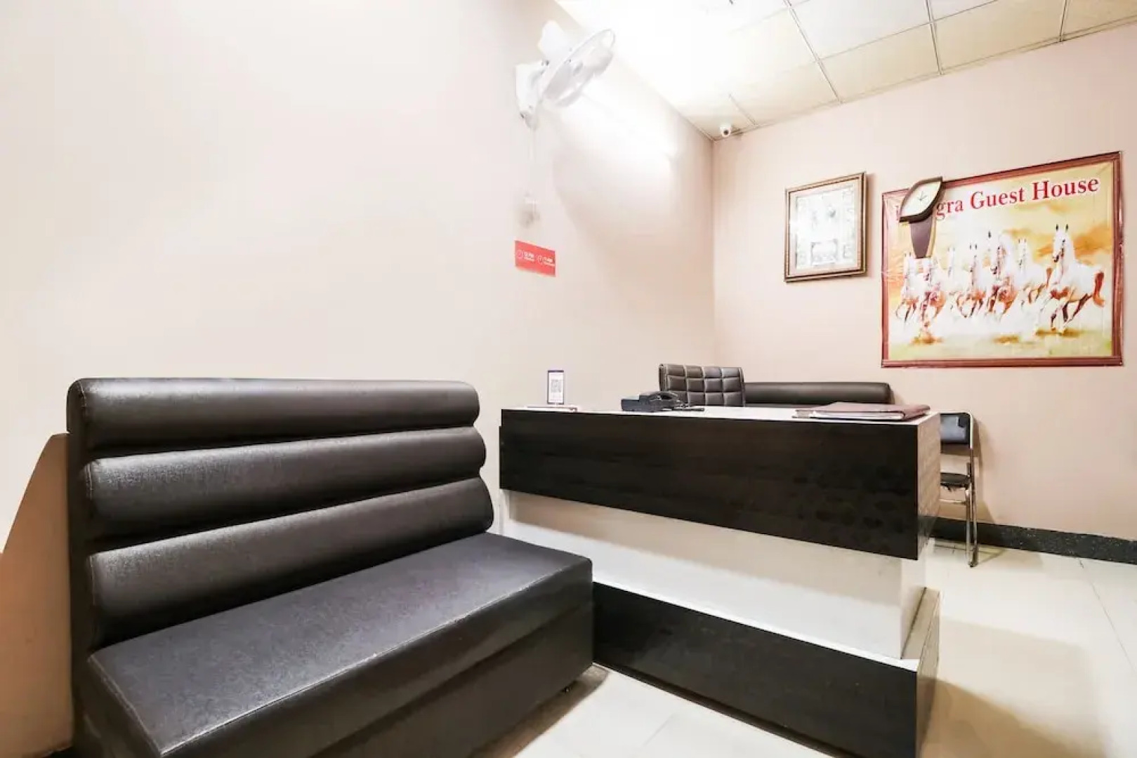 Oyo 49824 Dhingra Guest House