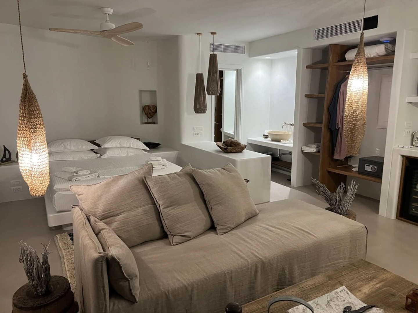 Zetine Suites Sikinos