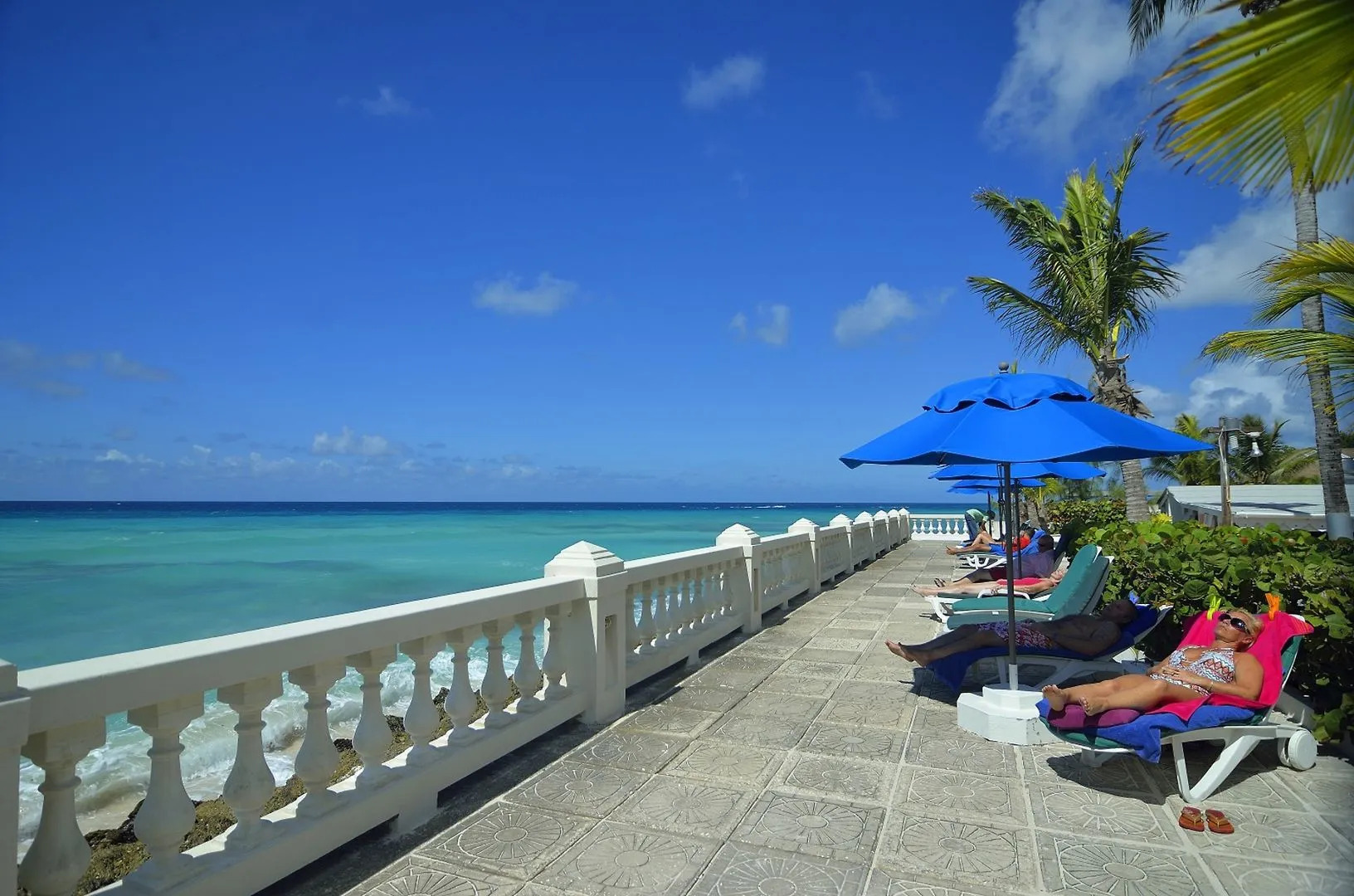 Dover Beach Hotel
