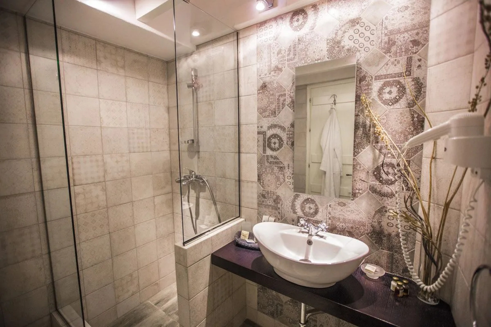 Tholaria Boutique Hotel