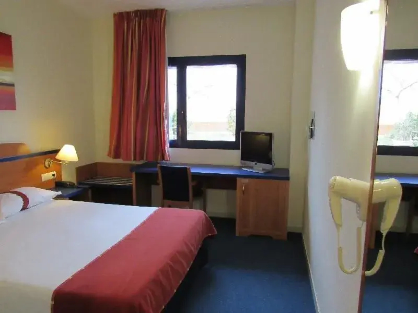 Holiday Inn Express Onda De Castellon