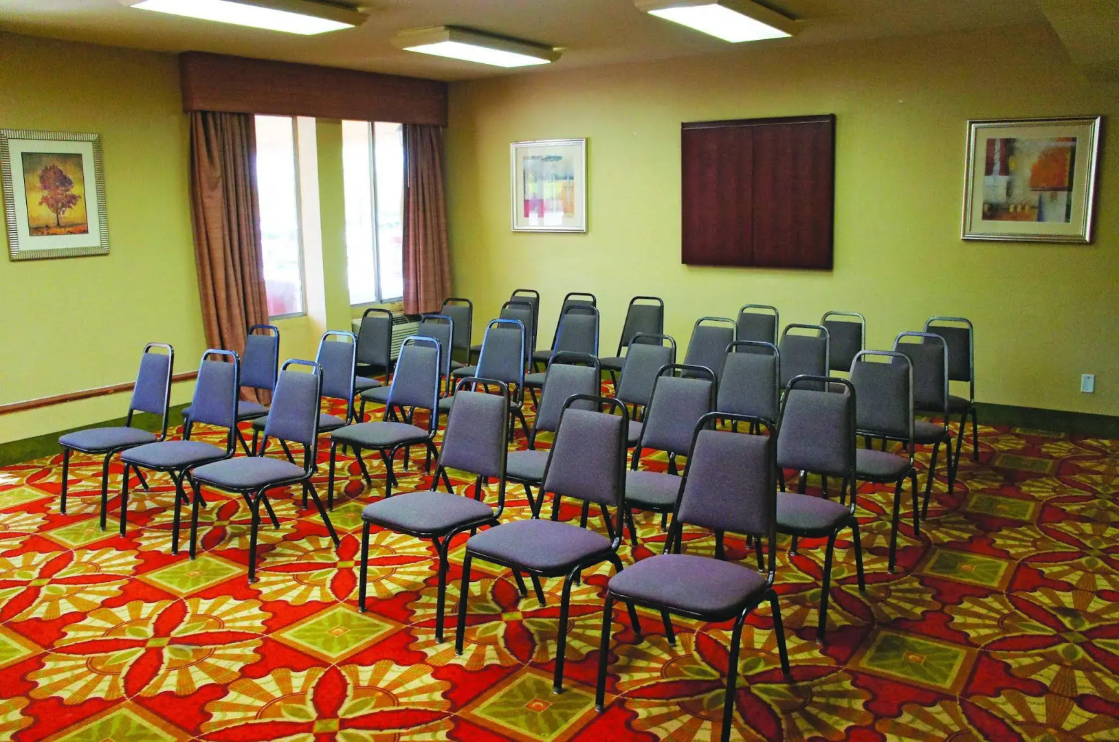 Courtyard by Marriott Cleveland Airport North