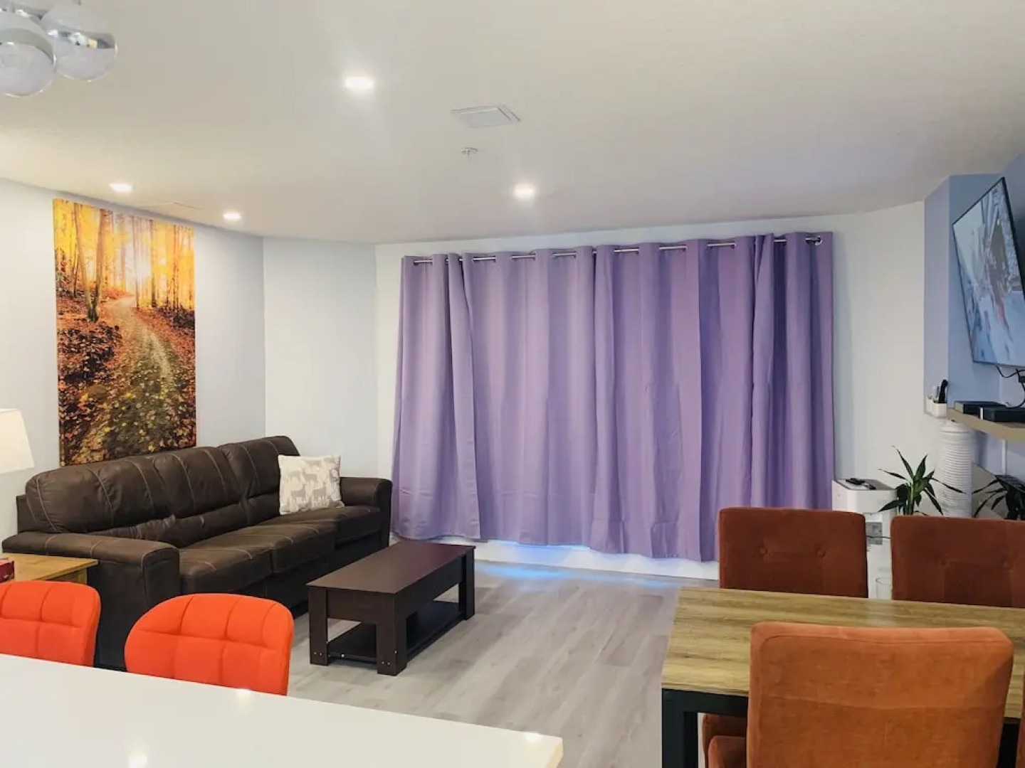 Lovely 1-Bedroom Condo with AC & Kitchen