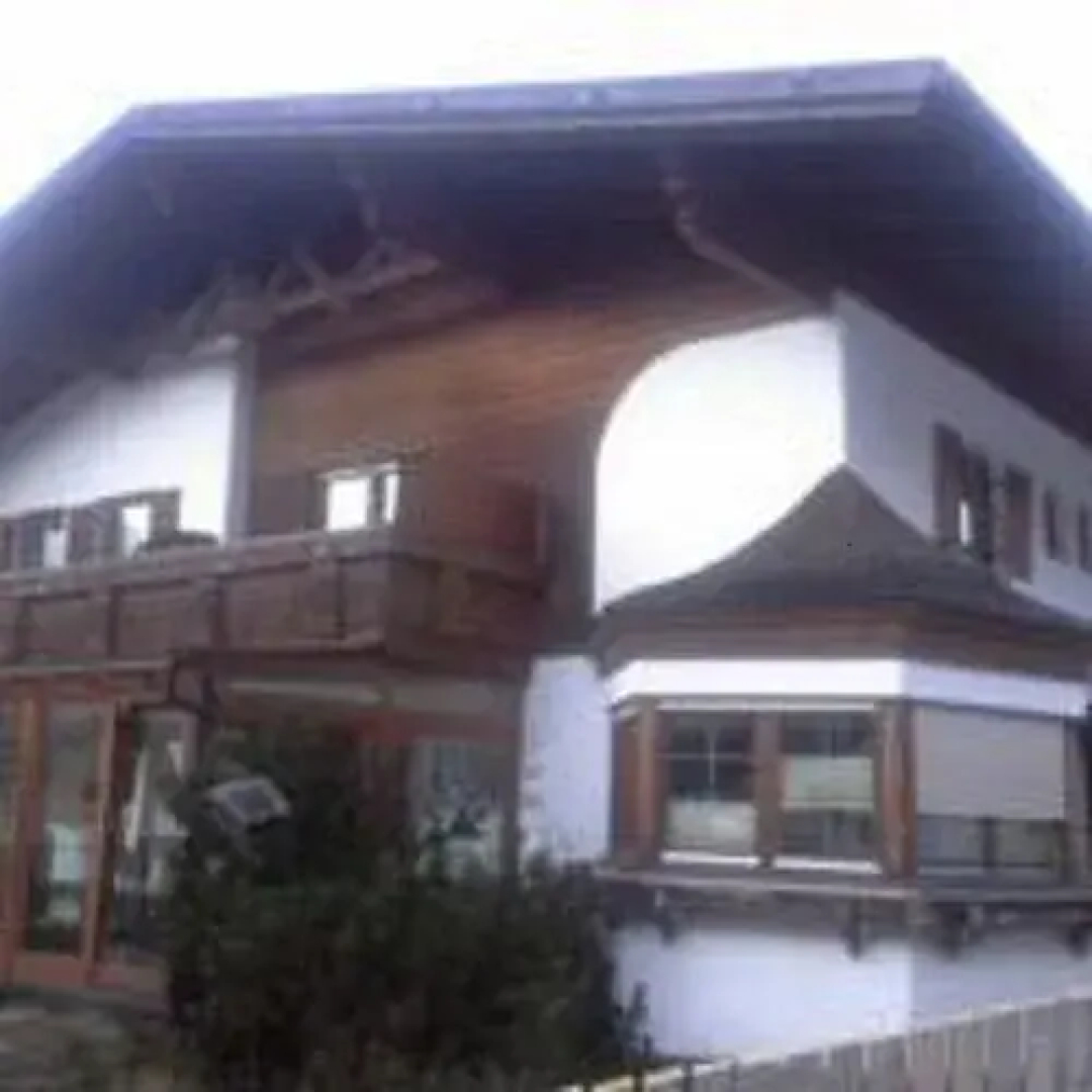 Zur Sonnen
