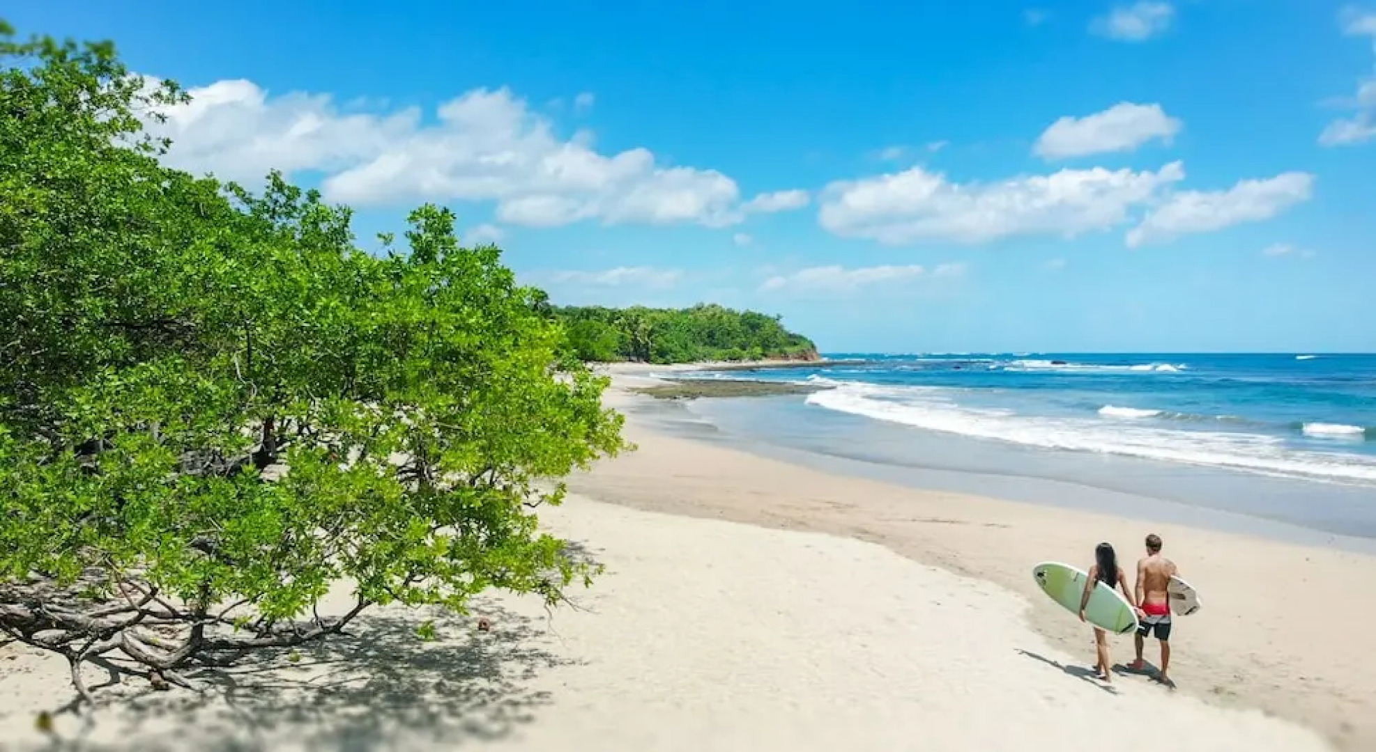 Iguana Surf Beachfront Cabinas