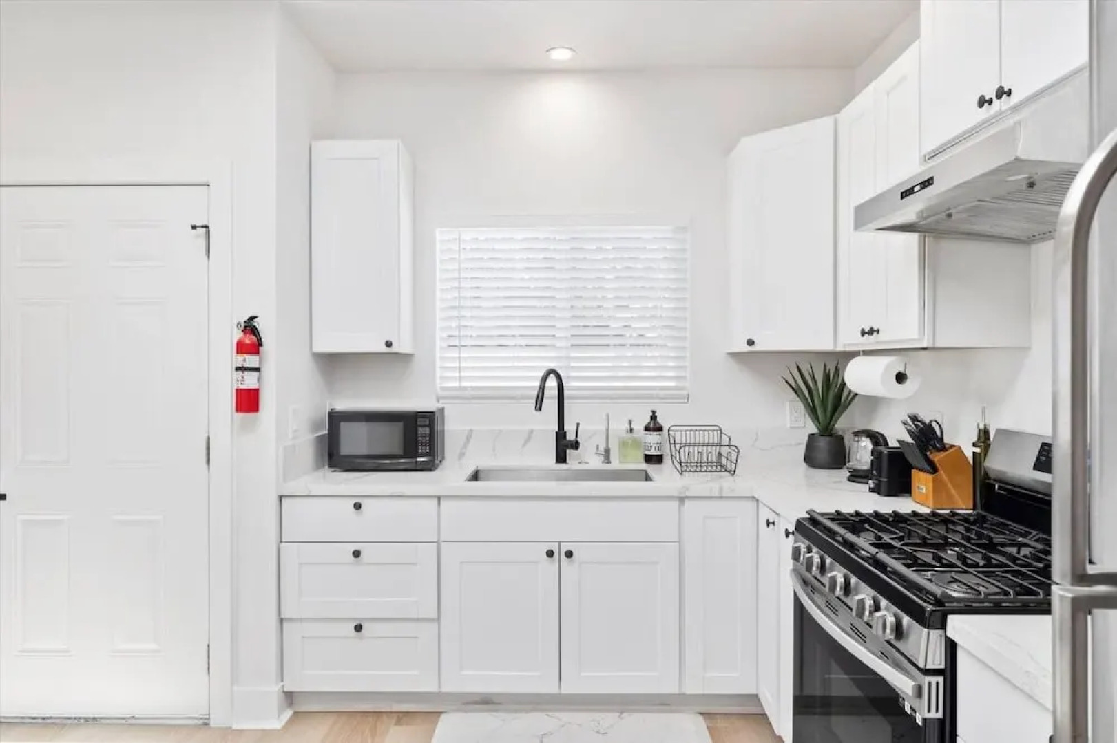 Cozy Prvate ADU close to Disney Beach EV