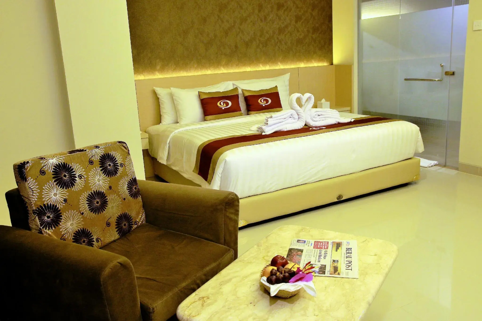 Grand Parama Hotel