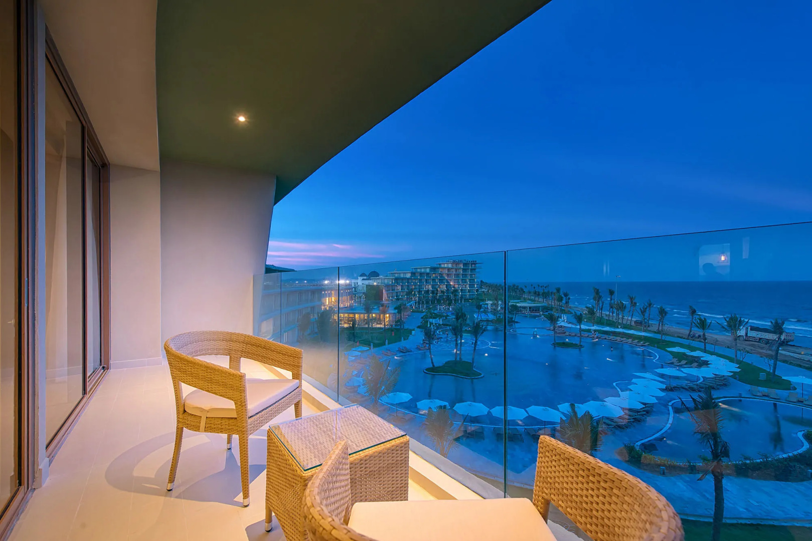 FLC Luxury Hotel Samson