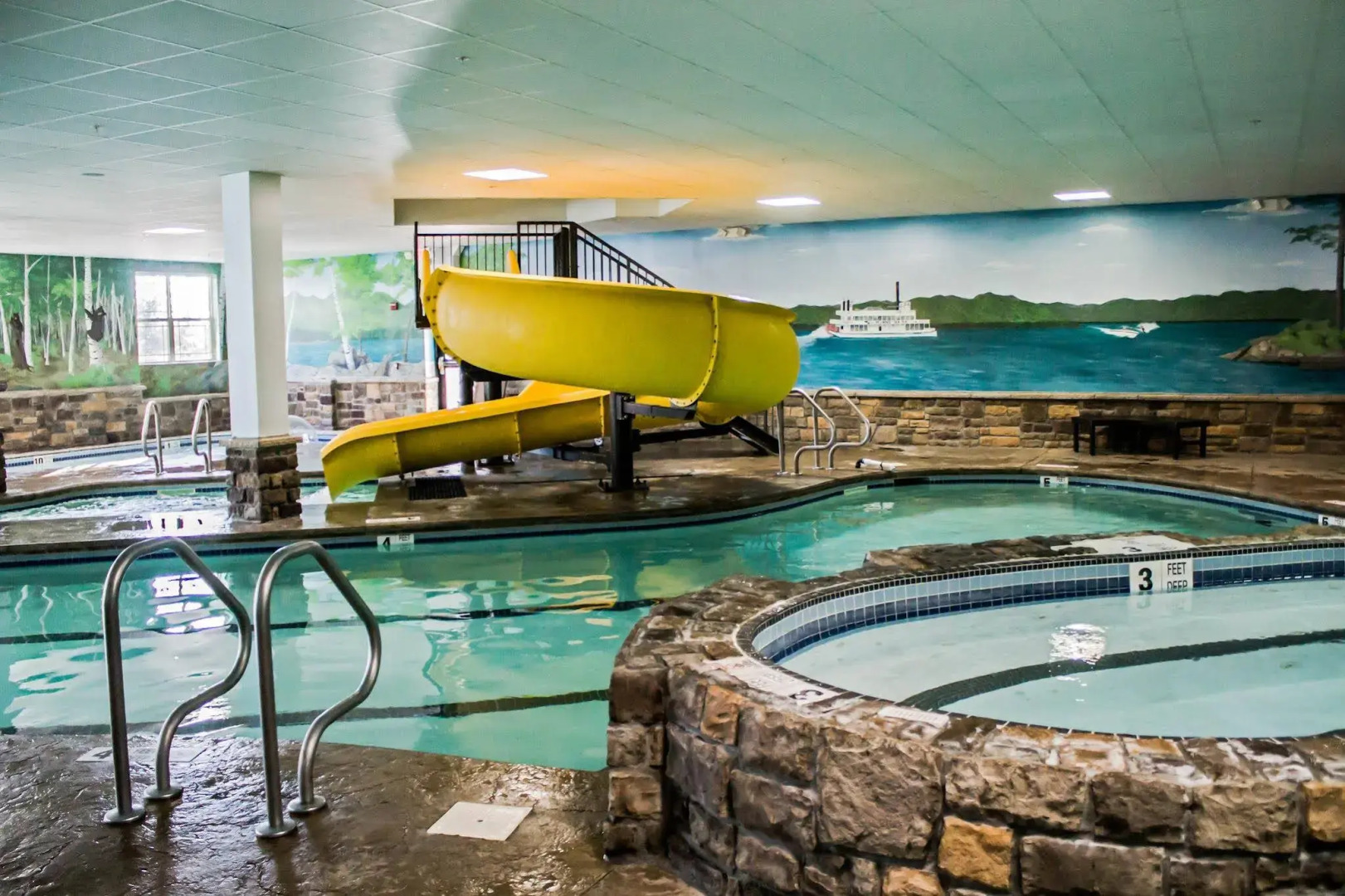 Comfort Suites Lake George