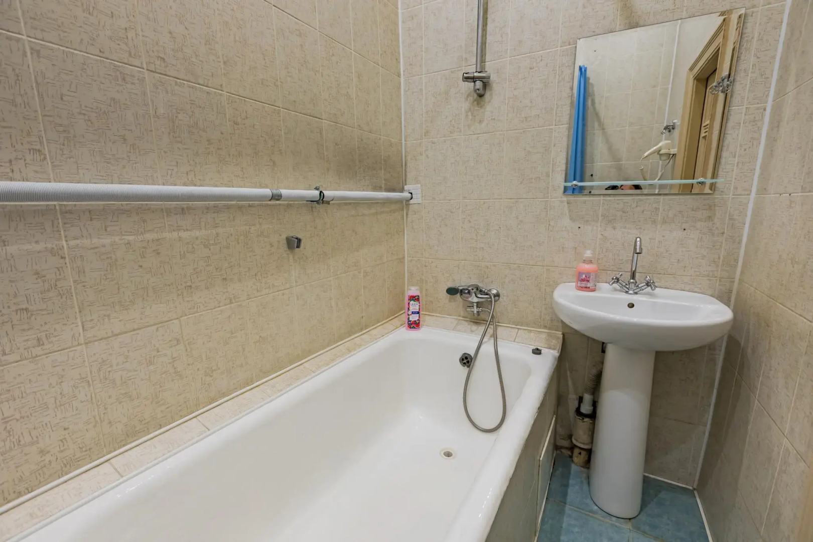 Апартаменты на проспекте Независимости 13