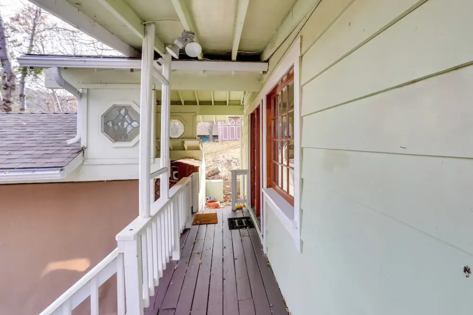 Spacious Crestline Retreat: 1 Mi to Lake Gregory