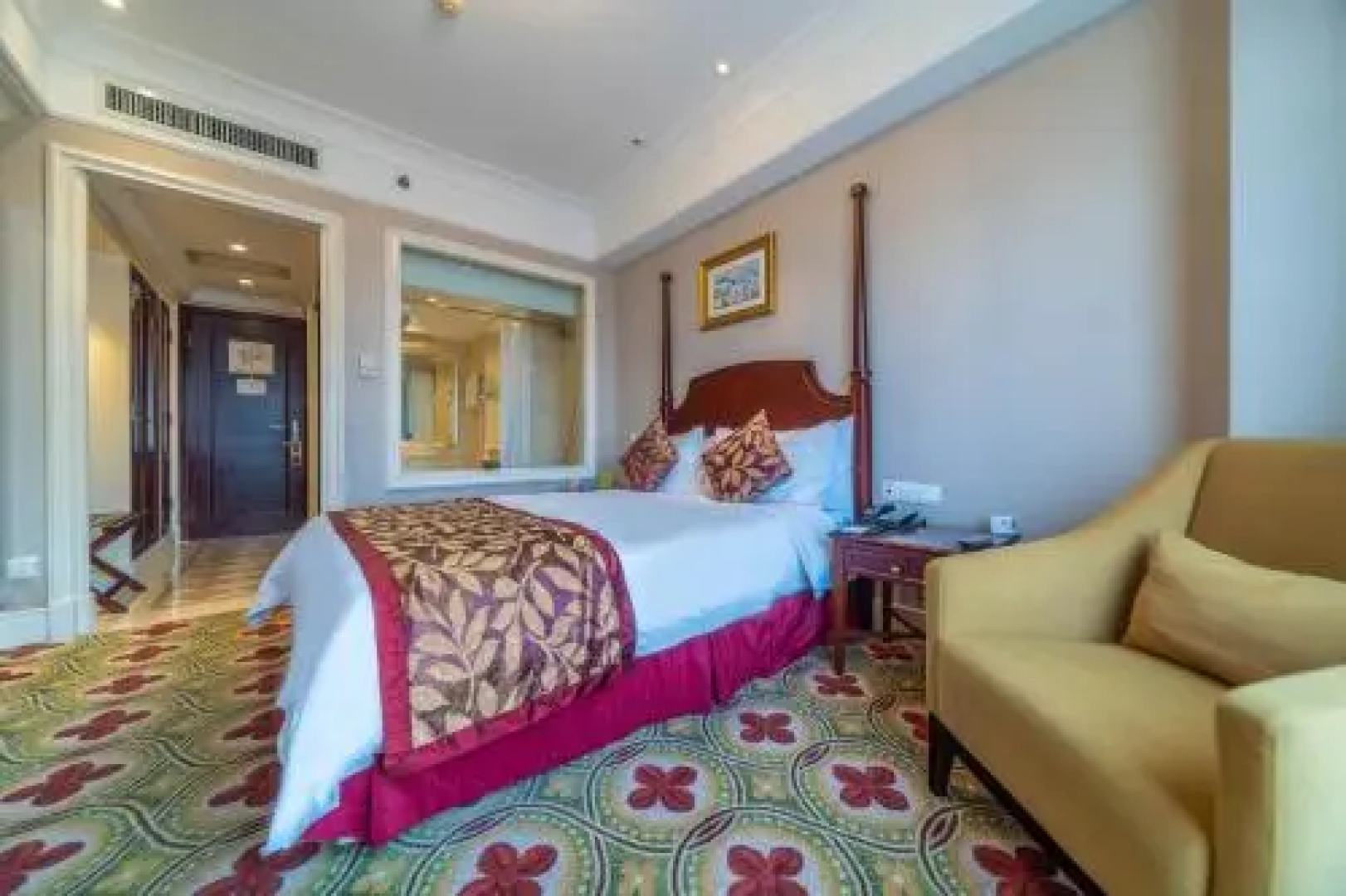 Ramada Yichang Hotel