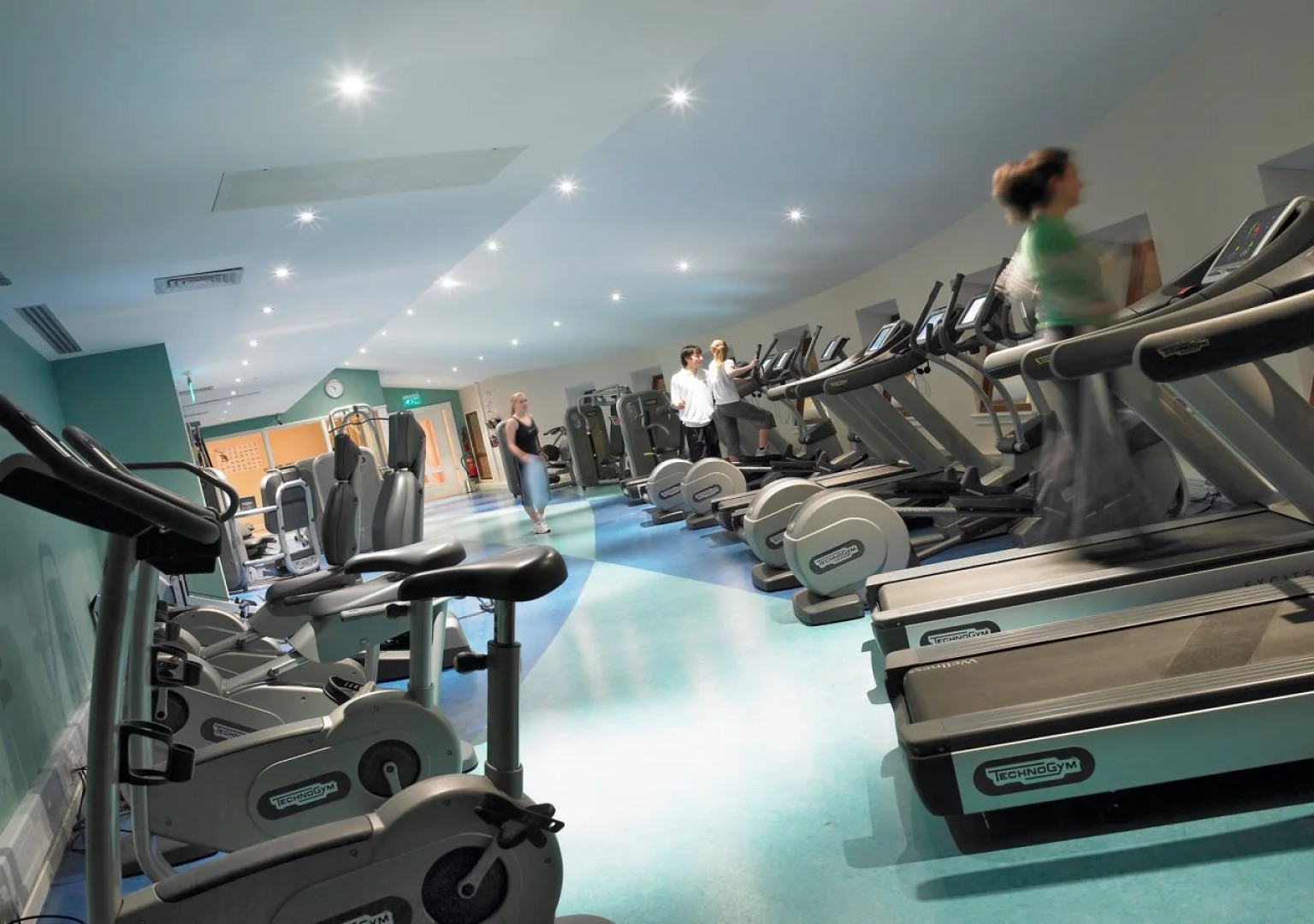 Horse and Jockey Hotel