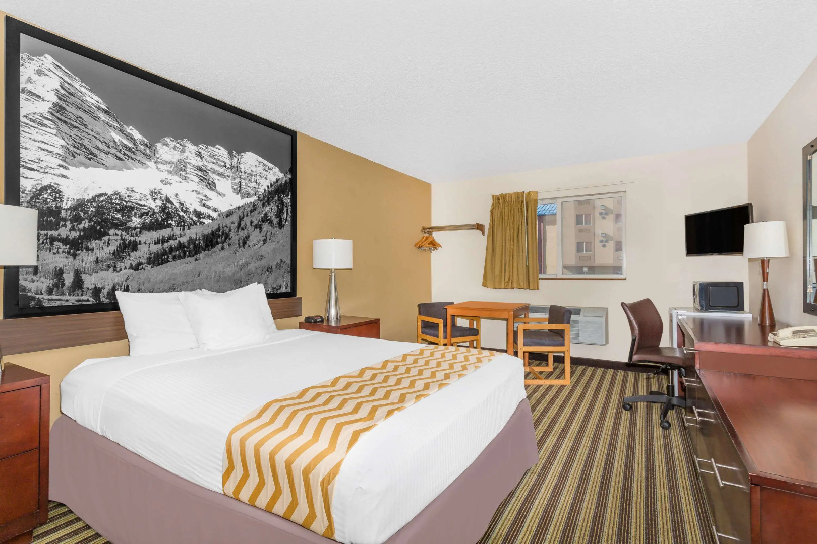 Travelodge by Wyndham Loveland/Fort Collins Area