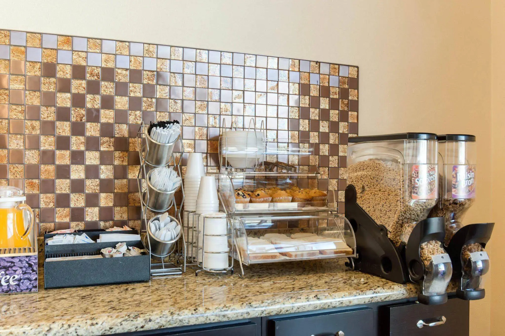 Econo Lodge Russellville I-40