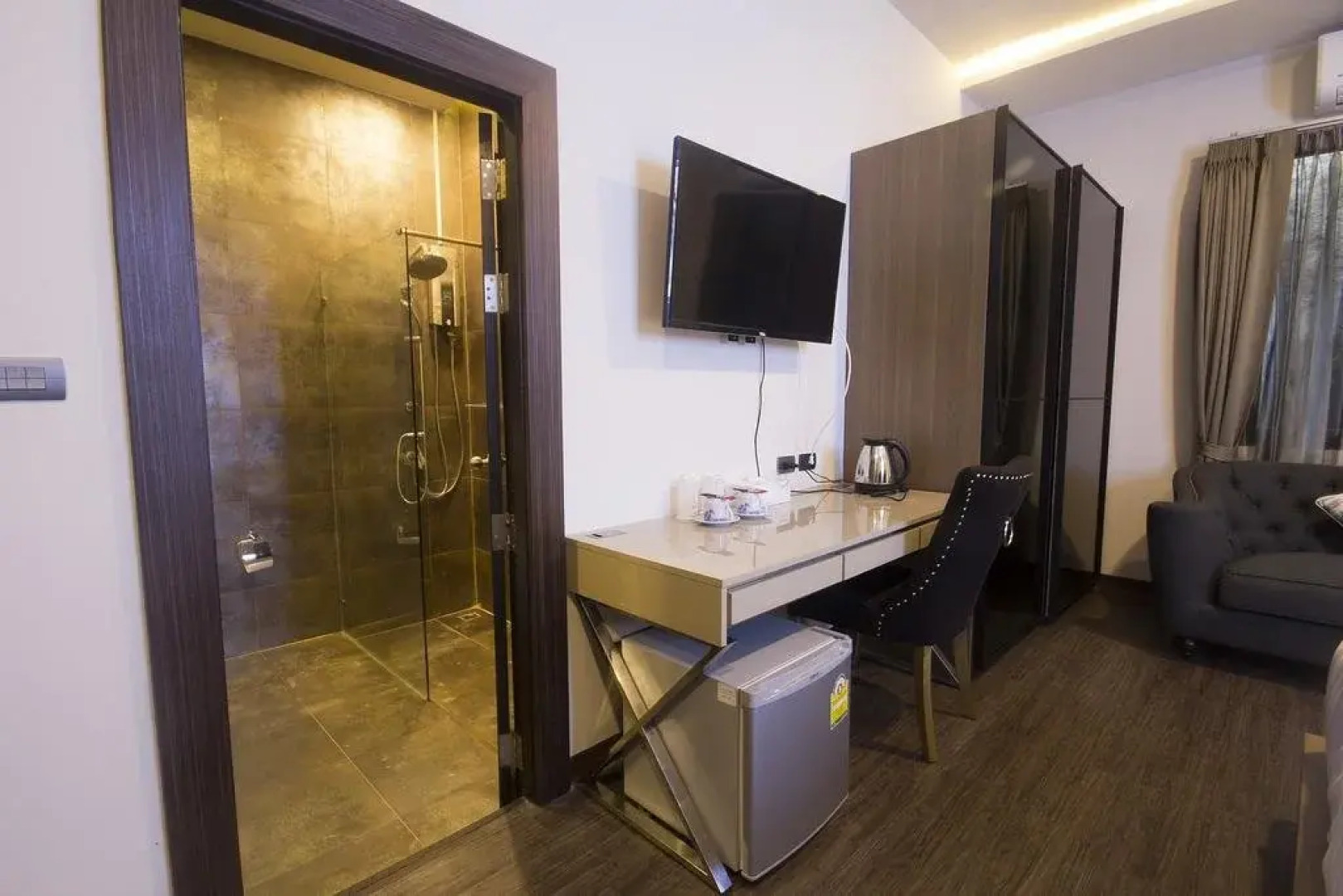 Golden Triangle Hotel Tachileik by Yotaka Group