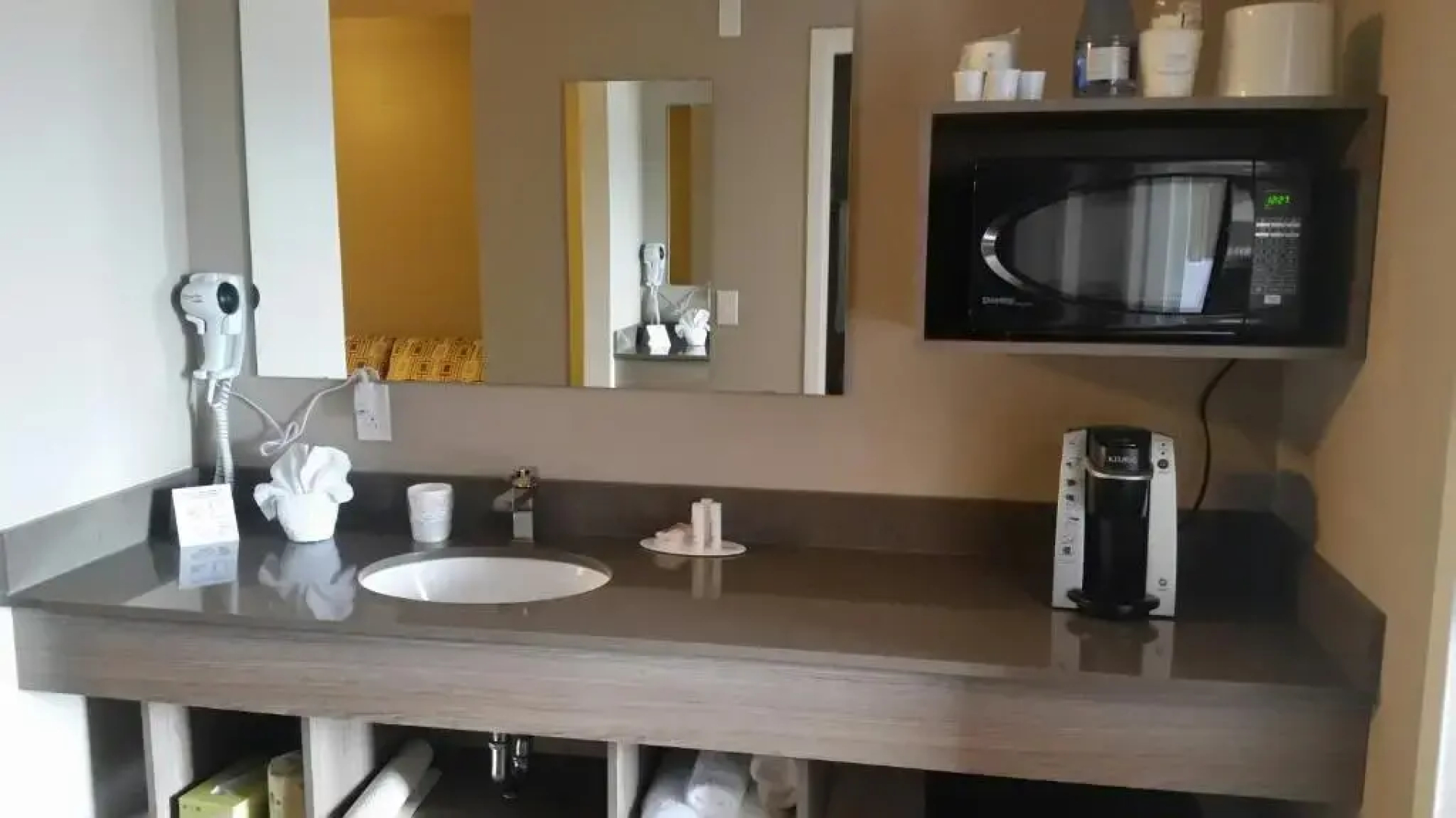 Super 8 Mont Laurier