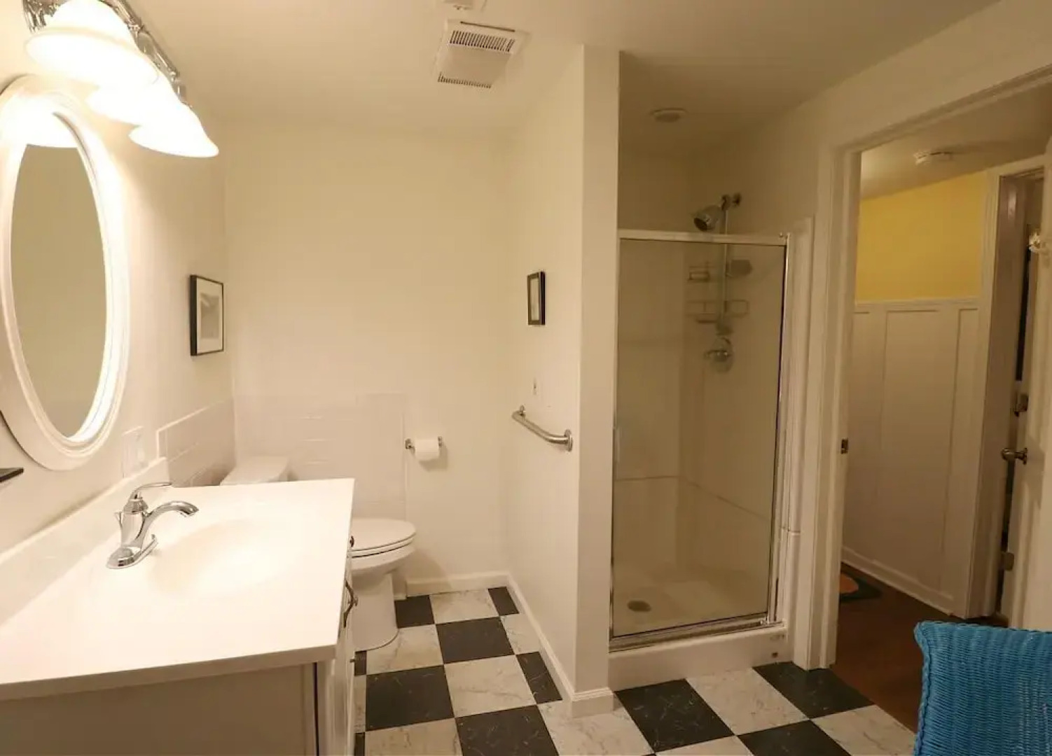 12 Morris 4 2 Bedroom Condo By Redawning