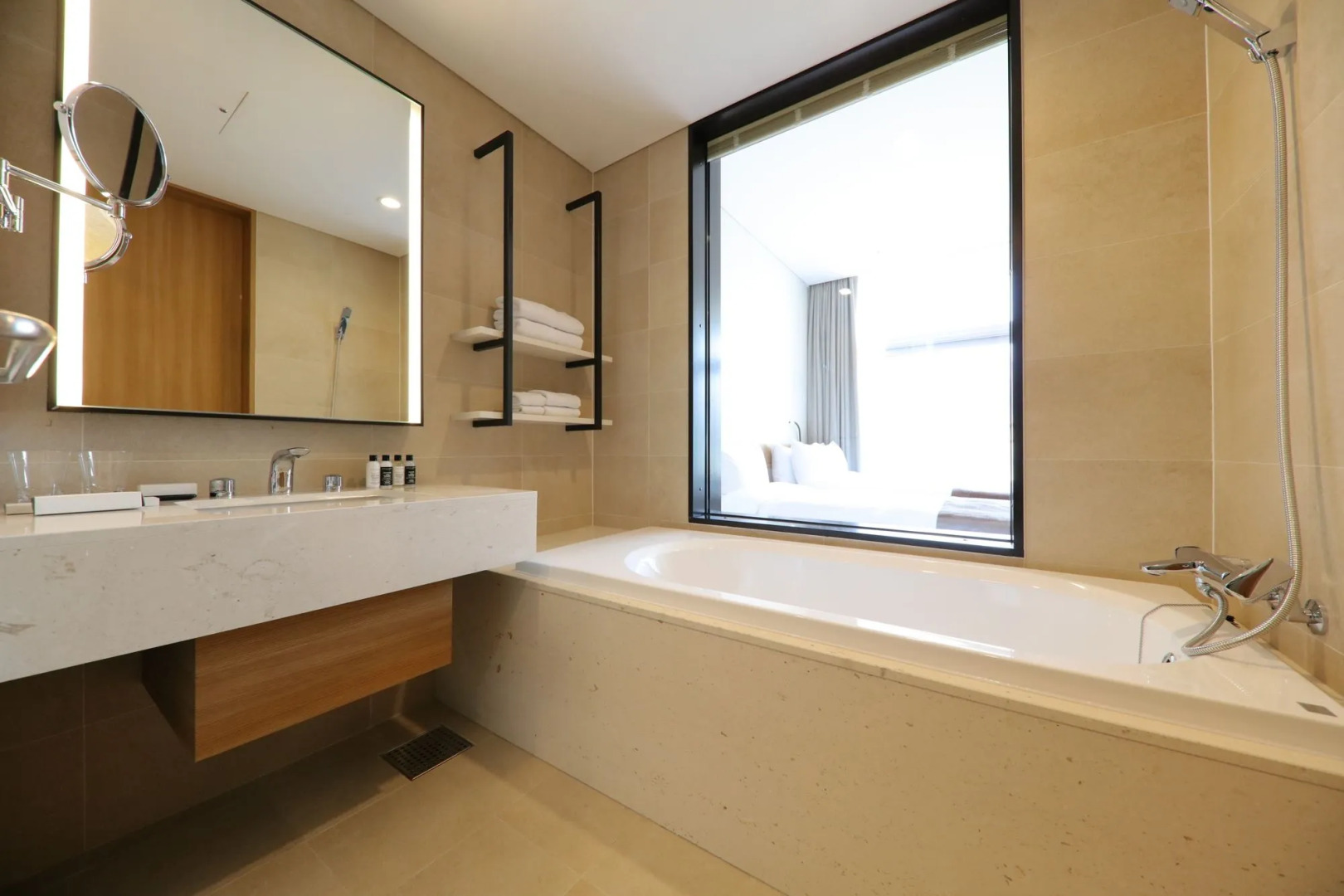 Midas Hotel & Resort