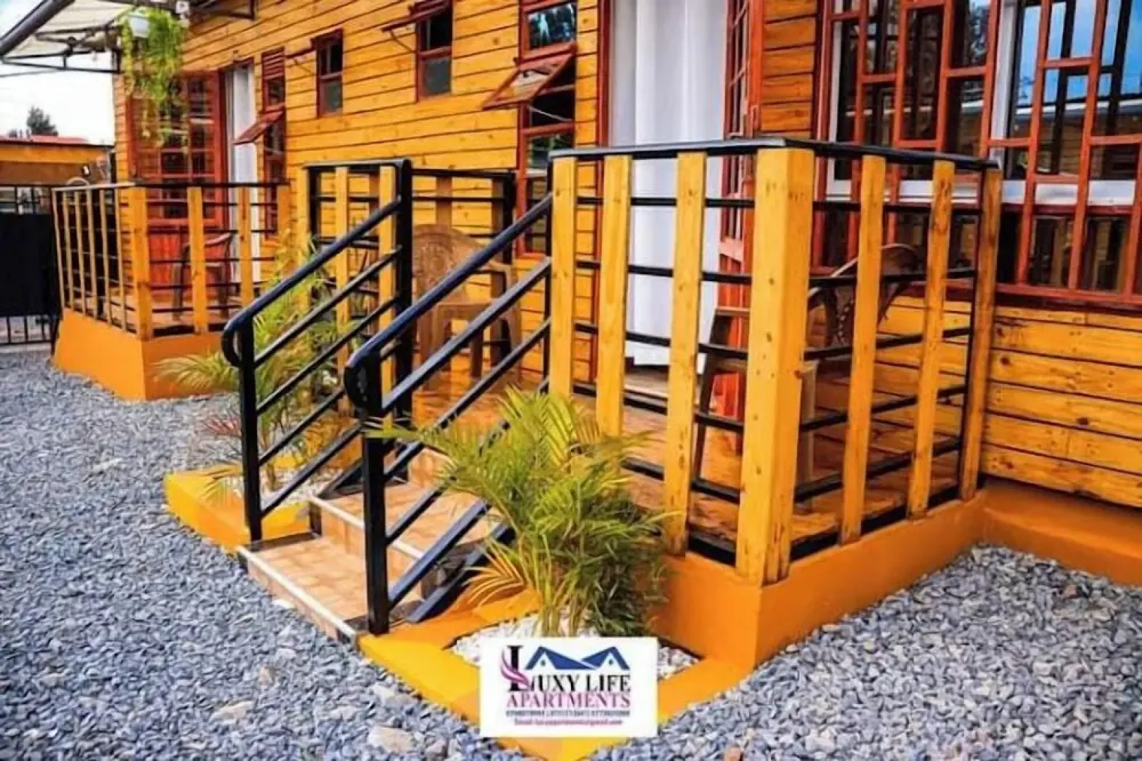 Lux Suites Luxylife Studios Kenol